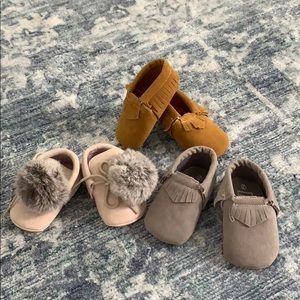Like new 3 pair of baby crib shoes. Unisex